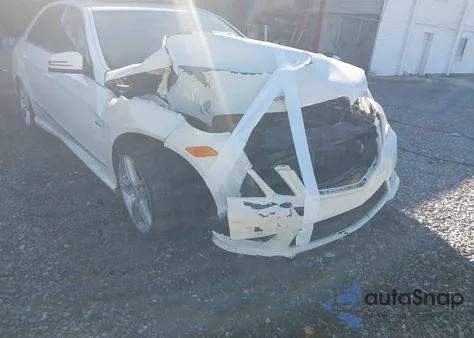 2012 Mercedes-Benz E 350 из США, поврежденный, VIN WDDHF5KB1CA601242